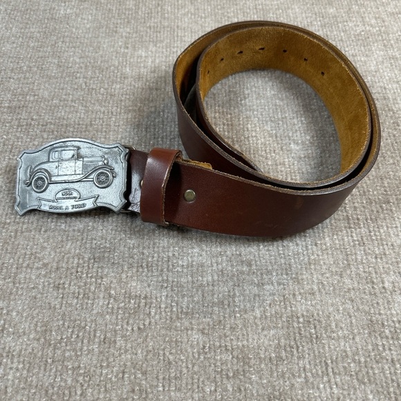 Brown Leather Belt with Silver Buckle - Picture 1 of 4